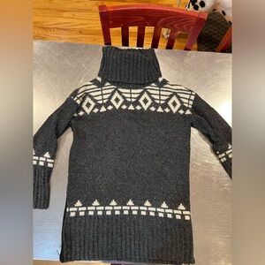 Banana Republic Heritage Tunic Turtleneck Sweater . Small